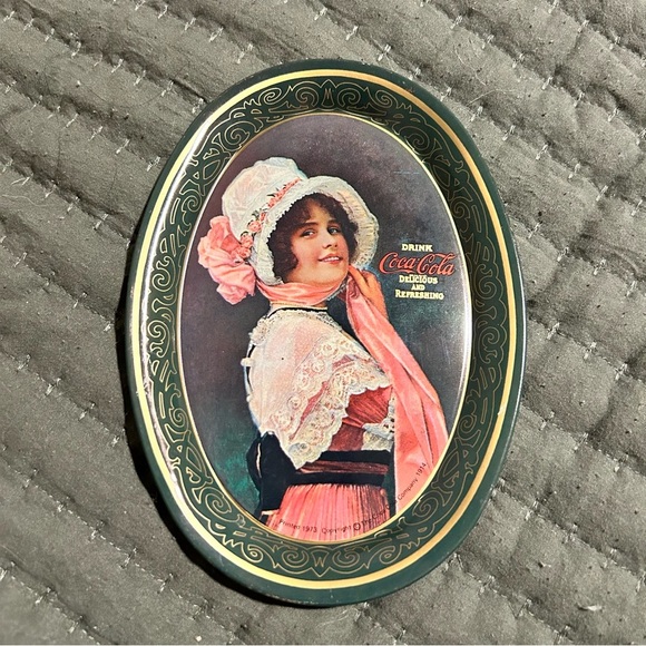 Coca-Cola Vintage Style Decorative Tins - Picture 4 of 7